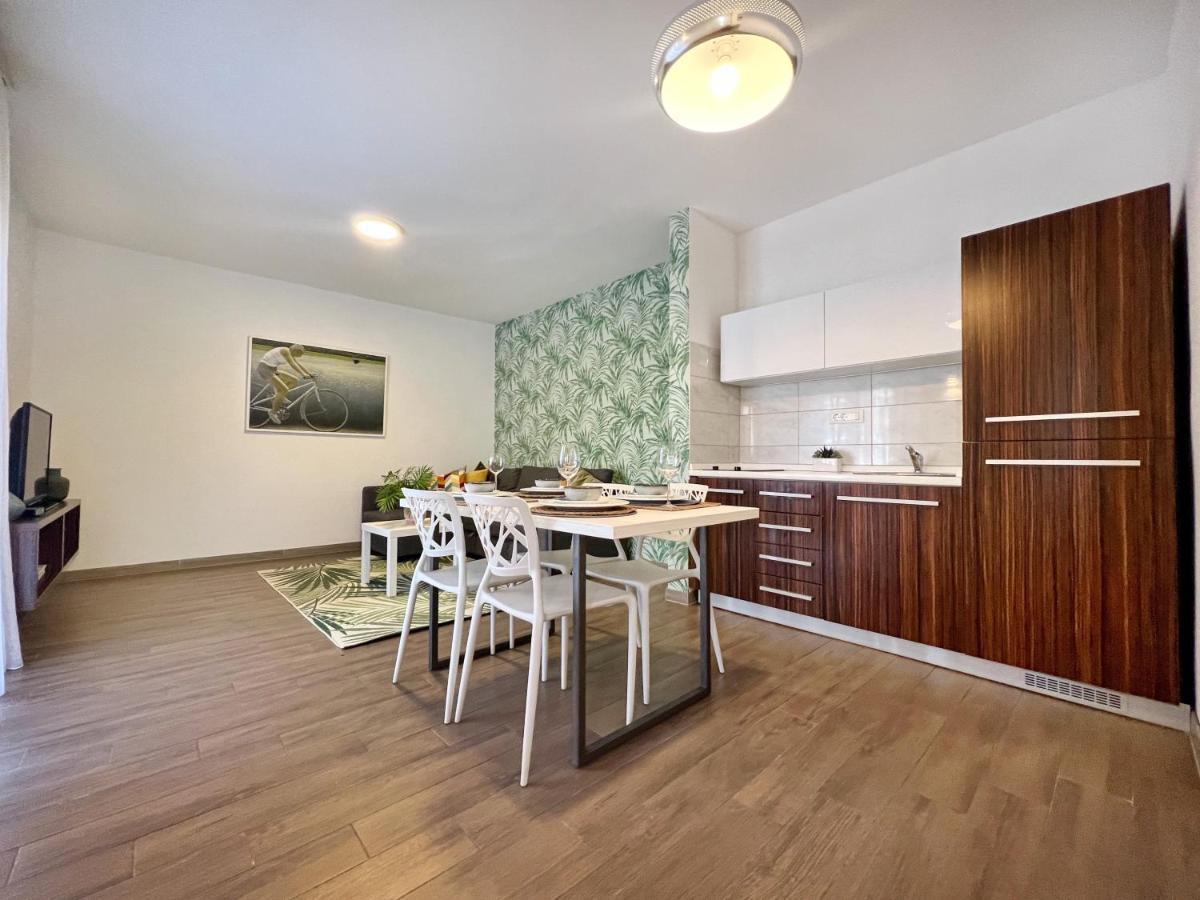 Novigrad Istria Apartments Teodora Maria מראה חיצוני תמונה