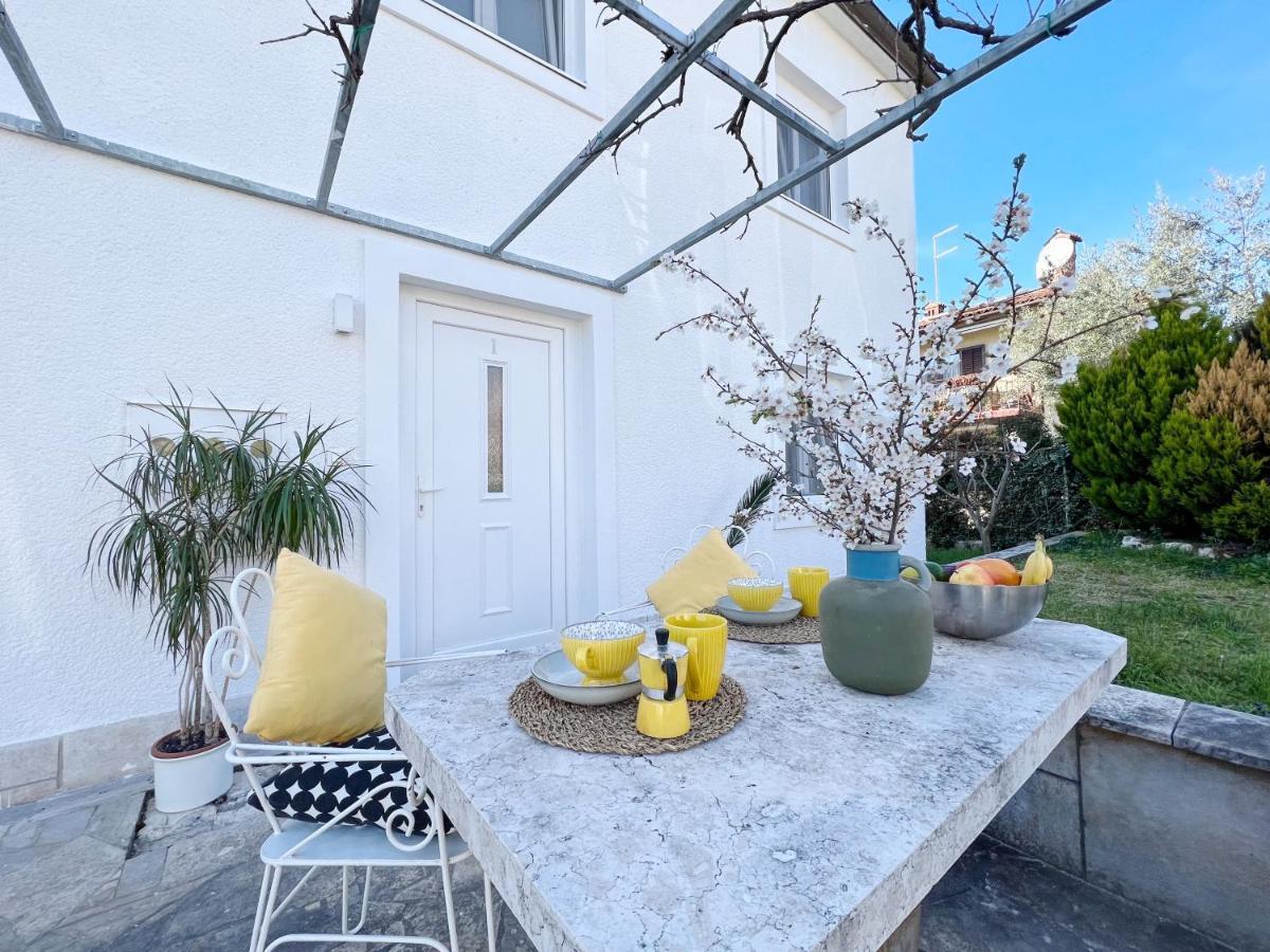 Novigrad Istria Apartments Teodora Maria מראה חיצוני תמונה