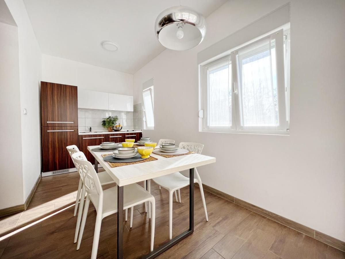 Novigrad Istria Apartments Teodora Maria מראה חיצוני תמונה