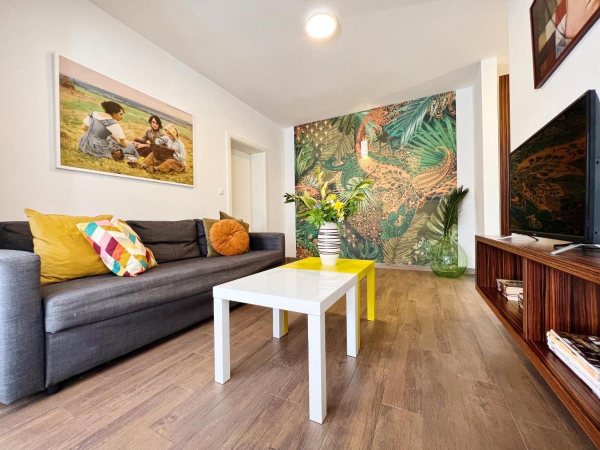 Novigrad Istria Apartments Teodora Maria מראה חיצוני תמונה