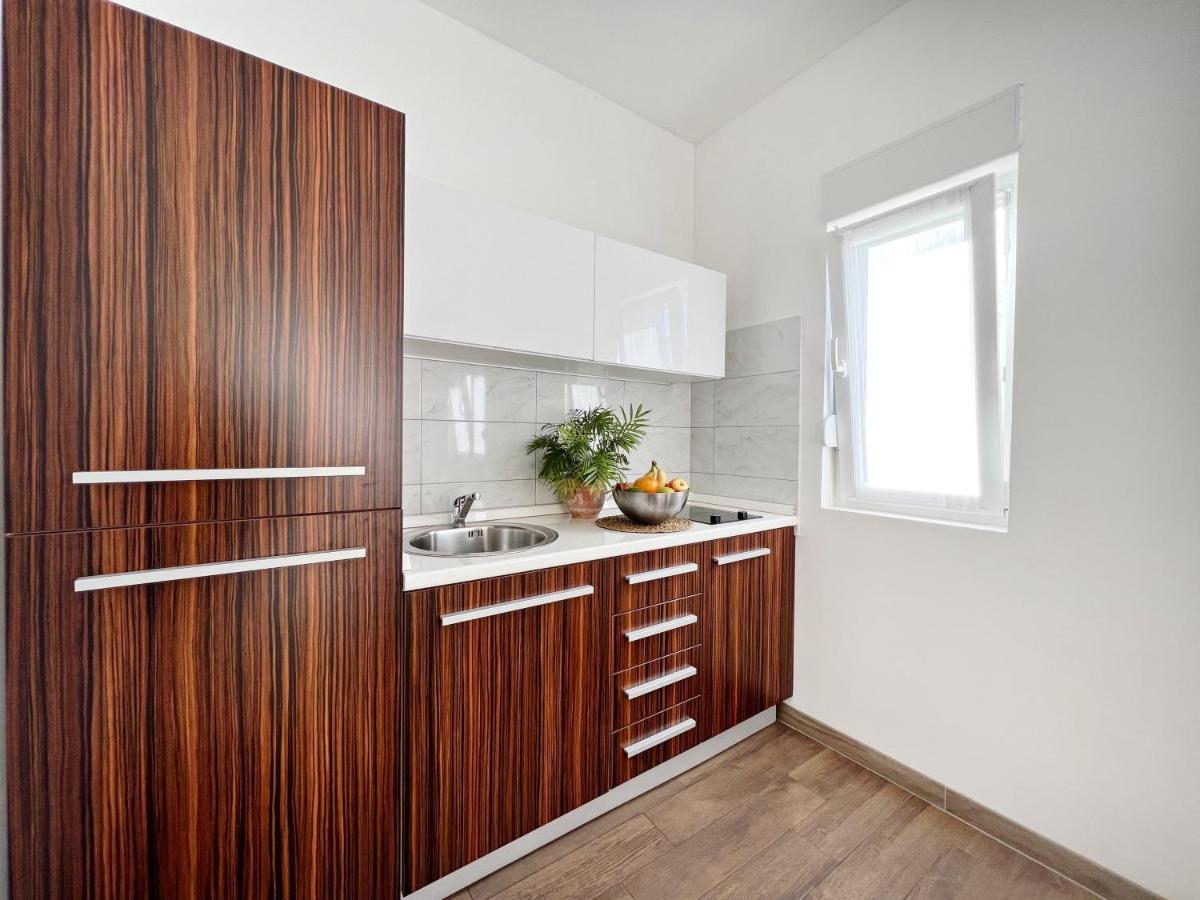 Novigrad Istria Apartments Teodora Maria מראה חיצוני תמונה