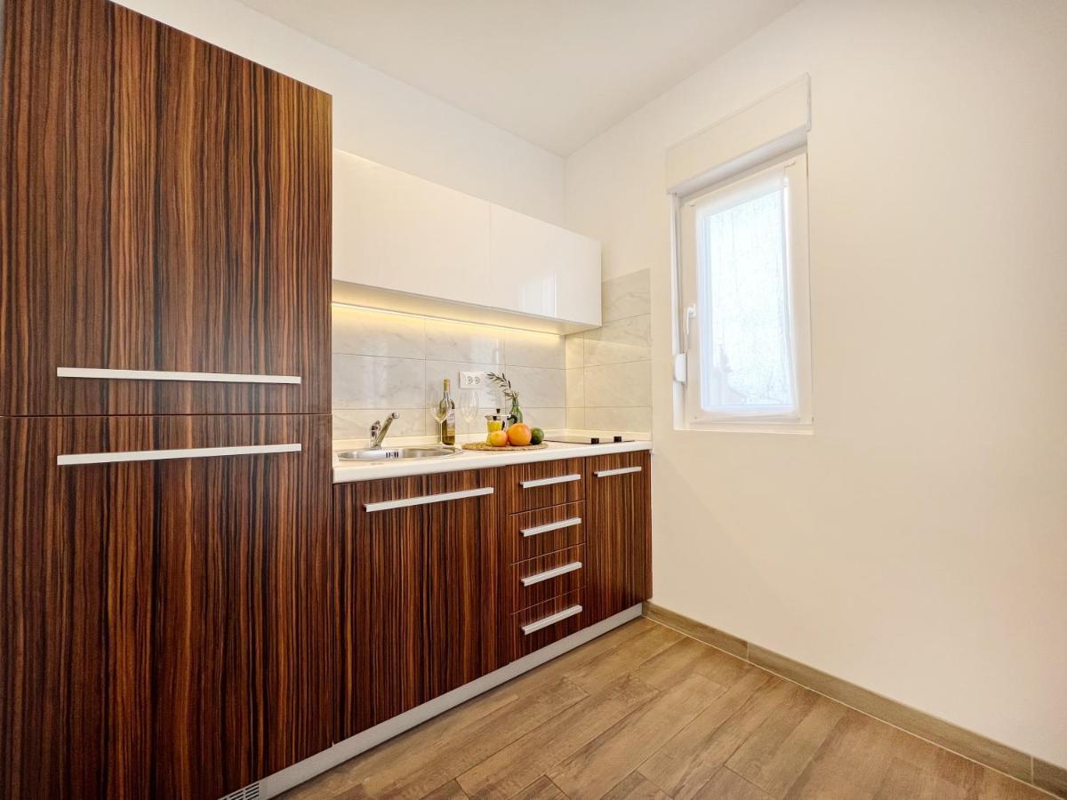 Novigrad Istria Apartments Teodora Maria מראה חיצוני תמונה